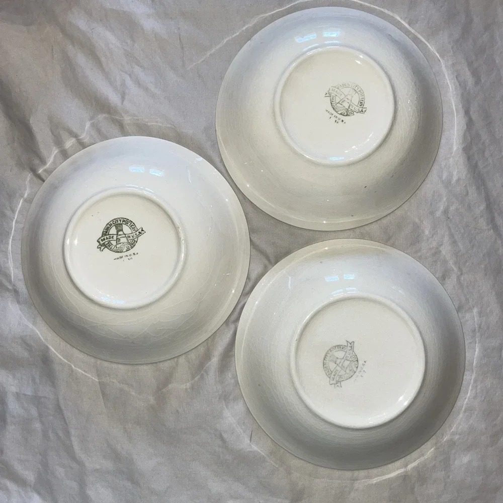 Three Vintage Lamode Parisian Center‎ 6